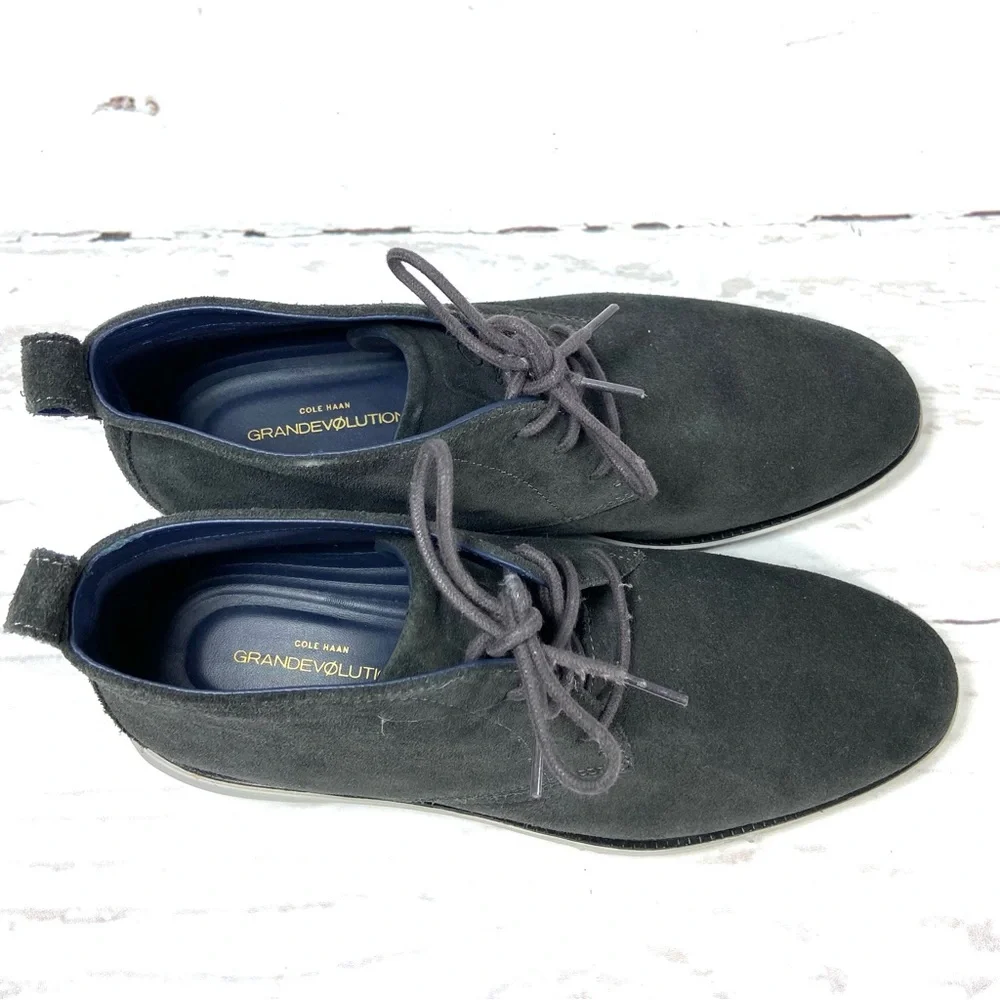 Cole Haan Grand Evolution Mens Chukka Boots Size 10M Gray ‎ Suede Lace Up